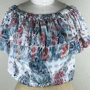 On The Road Eyelet Off-Shoulders Top Size S